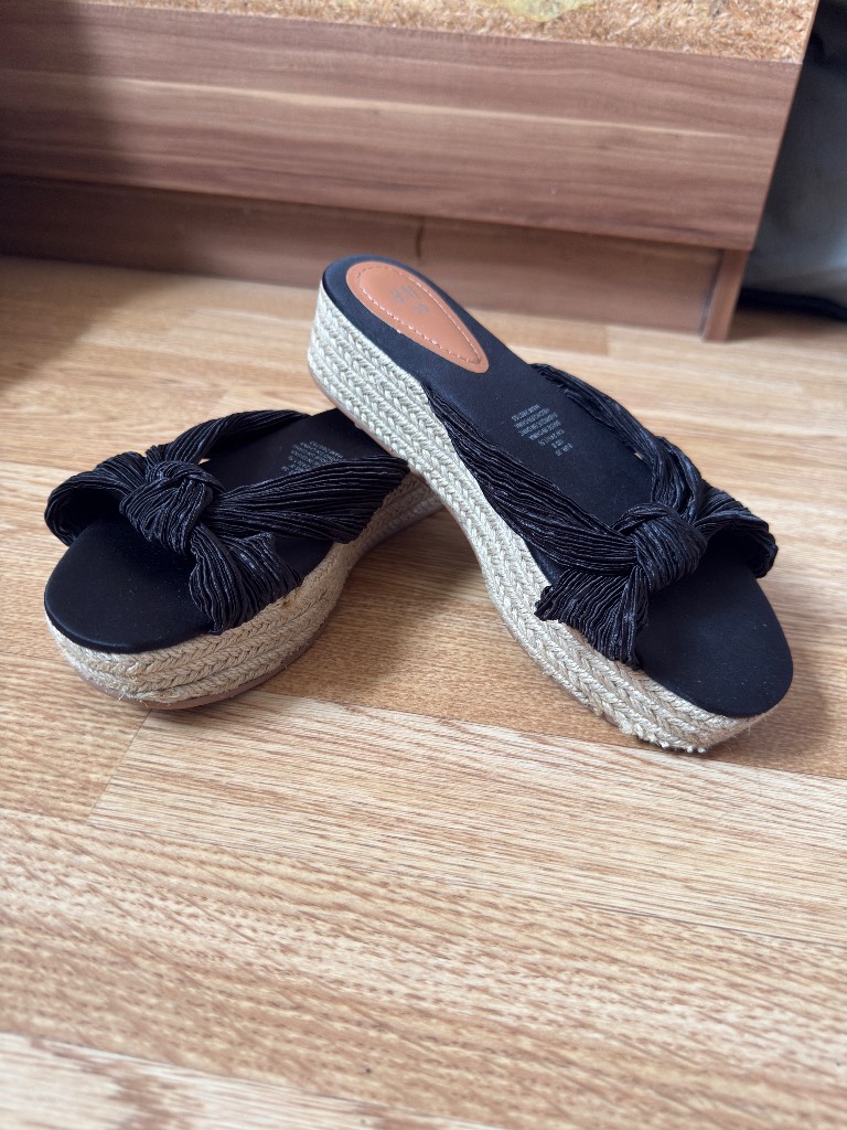 H&M 39 size flip-flop