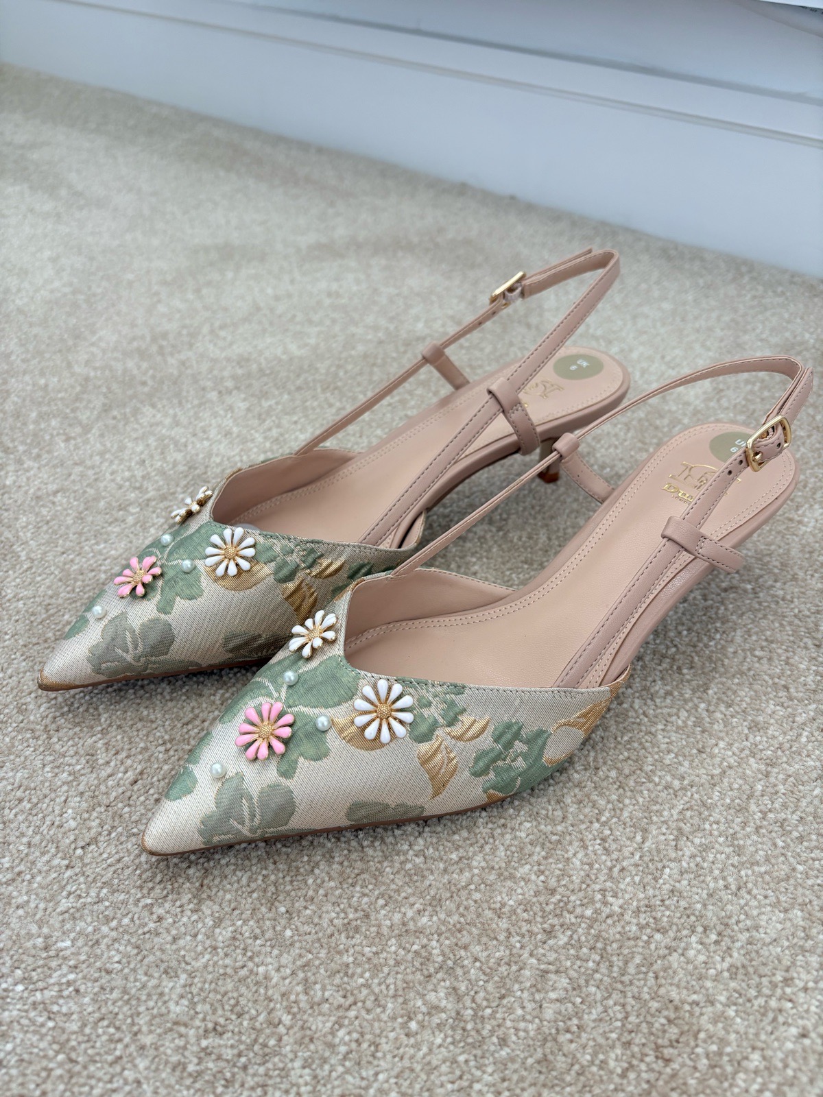 Dune heels