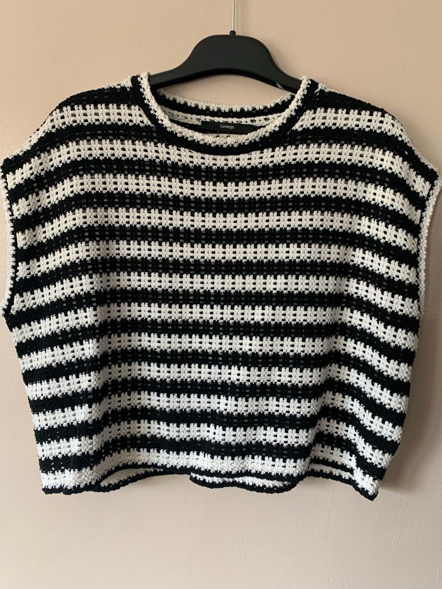 George Black & White Striped Open Knit Sleeveless Vest Top Size 12 Oversized VGC