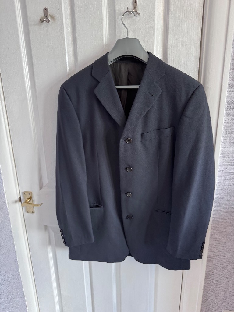 Hugo Boss Blazer size 46R