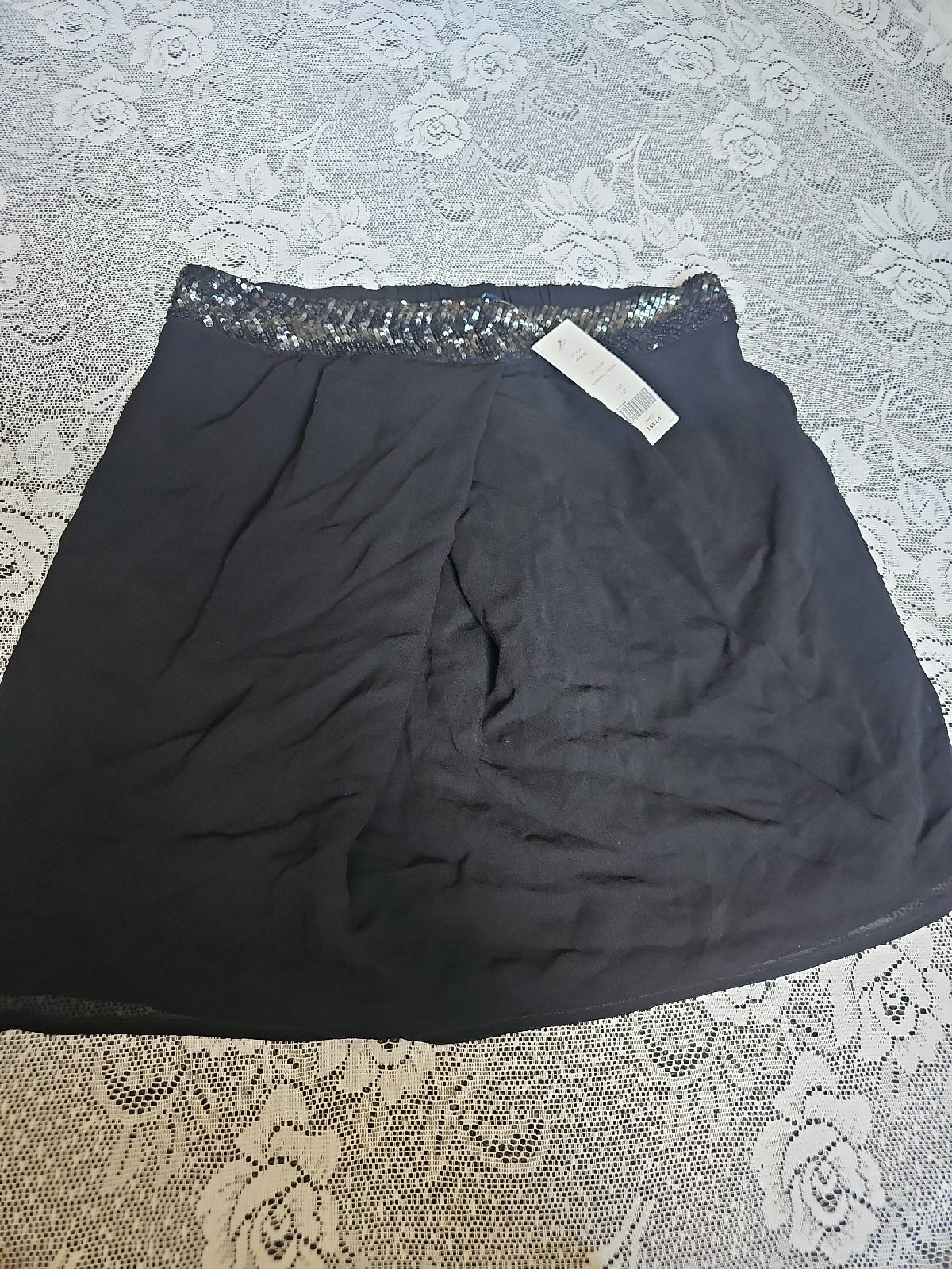 French conection black skirt size uk 12  new with tag