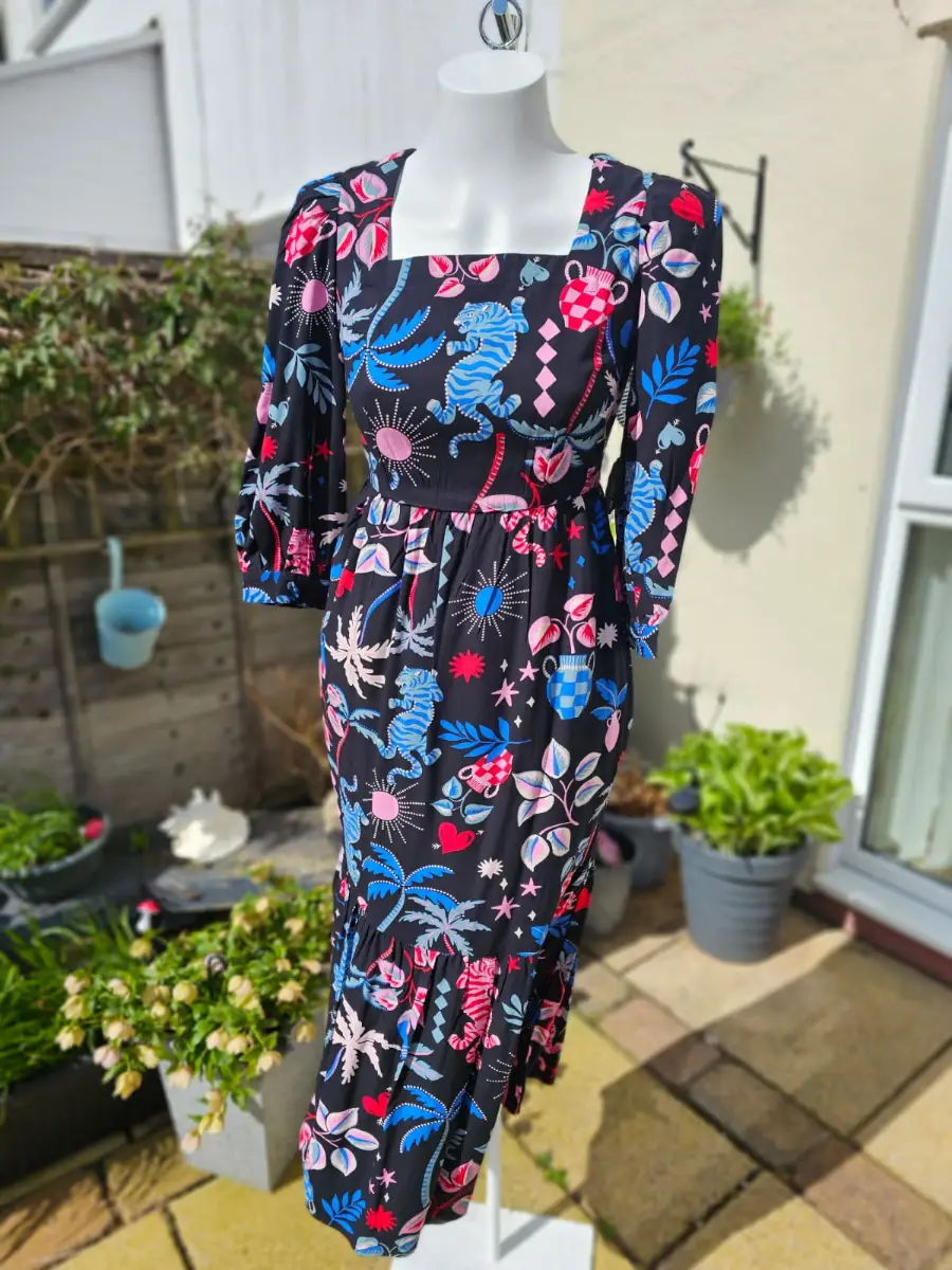 Joanie Candi Tropical Tiger Print Square Neck Midi Dress - UK 8