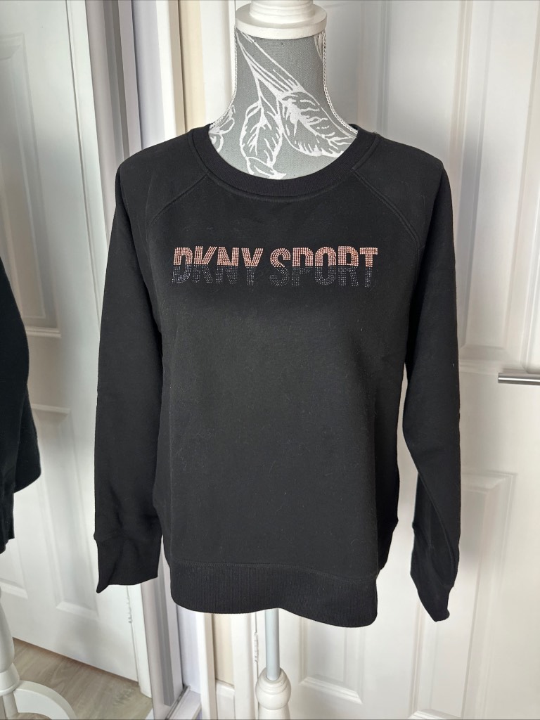 Dkny women’s M size sweatshirt in black
