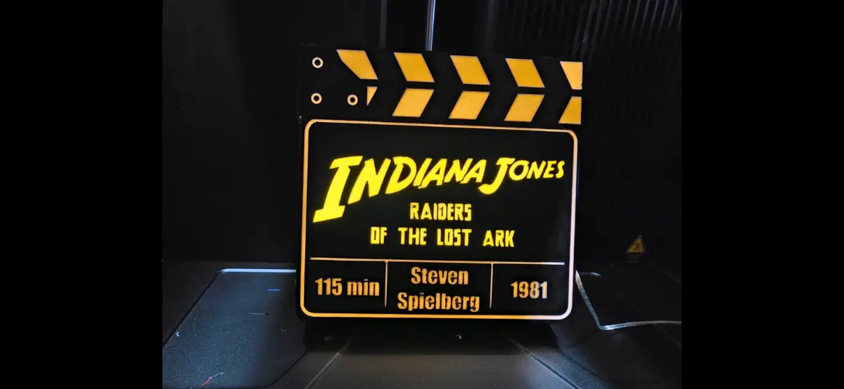 3D PRINTED LIGHTBOX.. GLOWS IN THE DARK