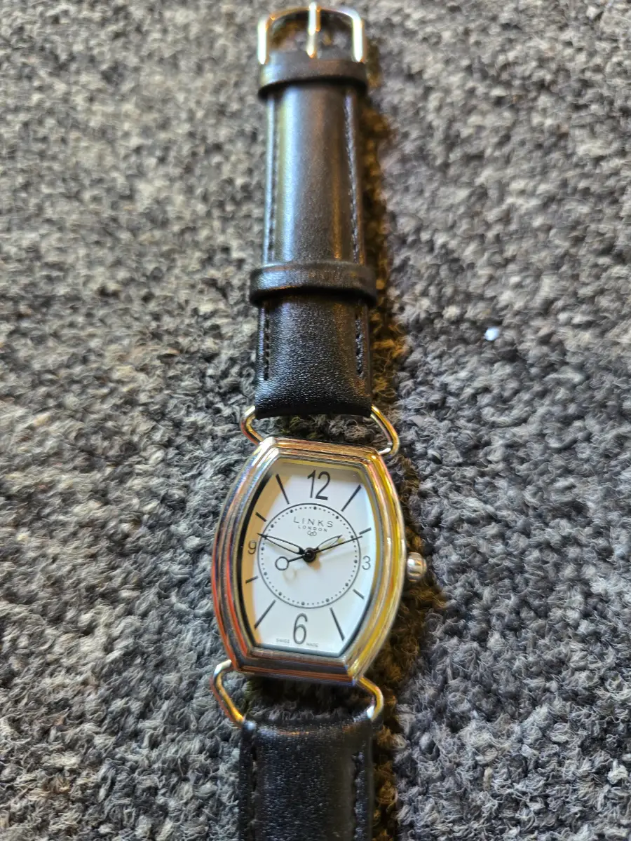 Links of london tank watch