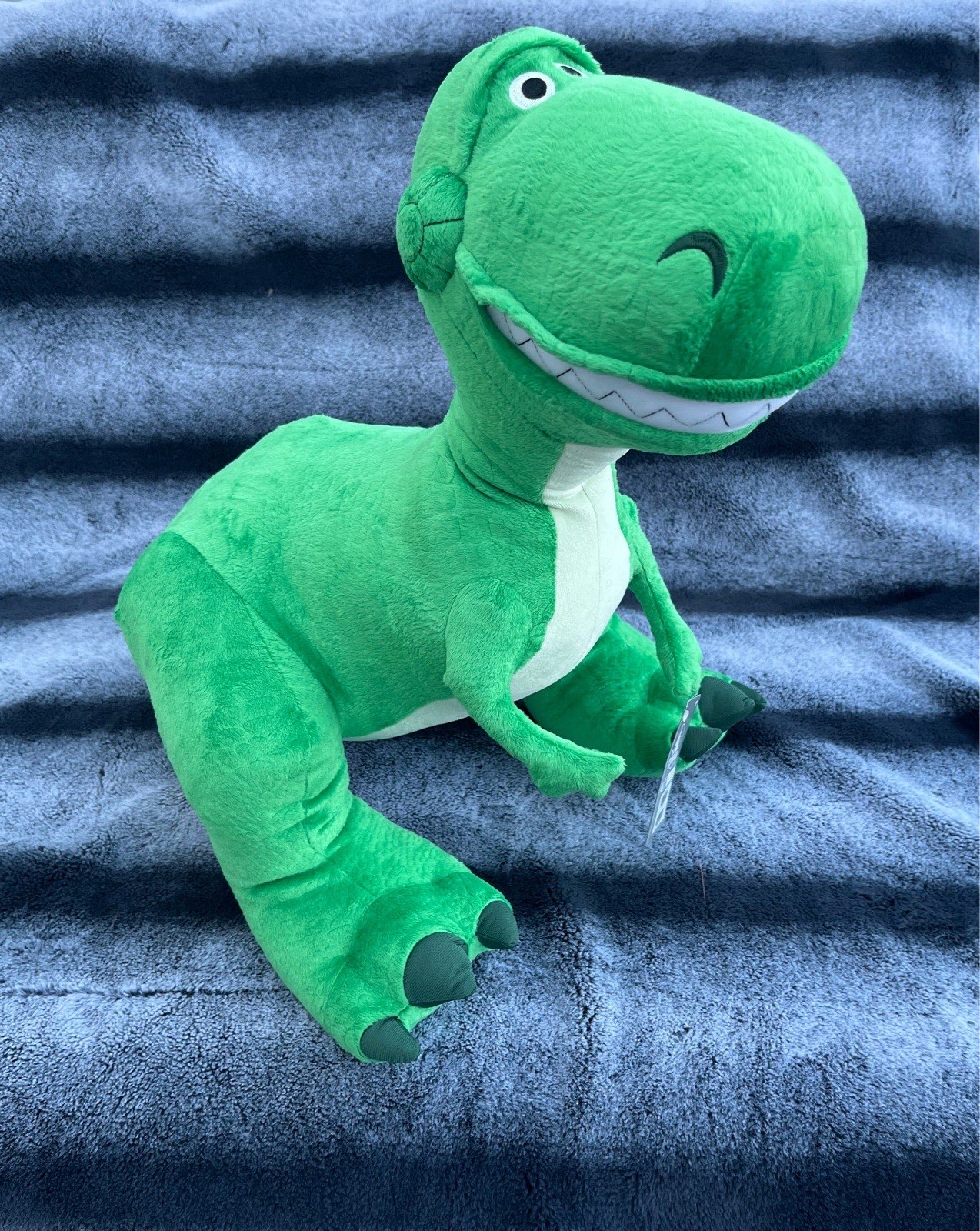 🔥 LIMITED EDITION DISNEY PARKS EXCLUSIVE – GIANT REX PLUSH! 🦖✨