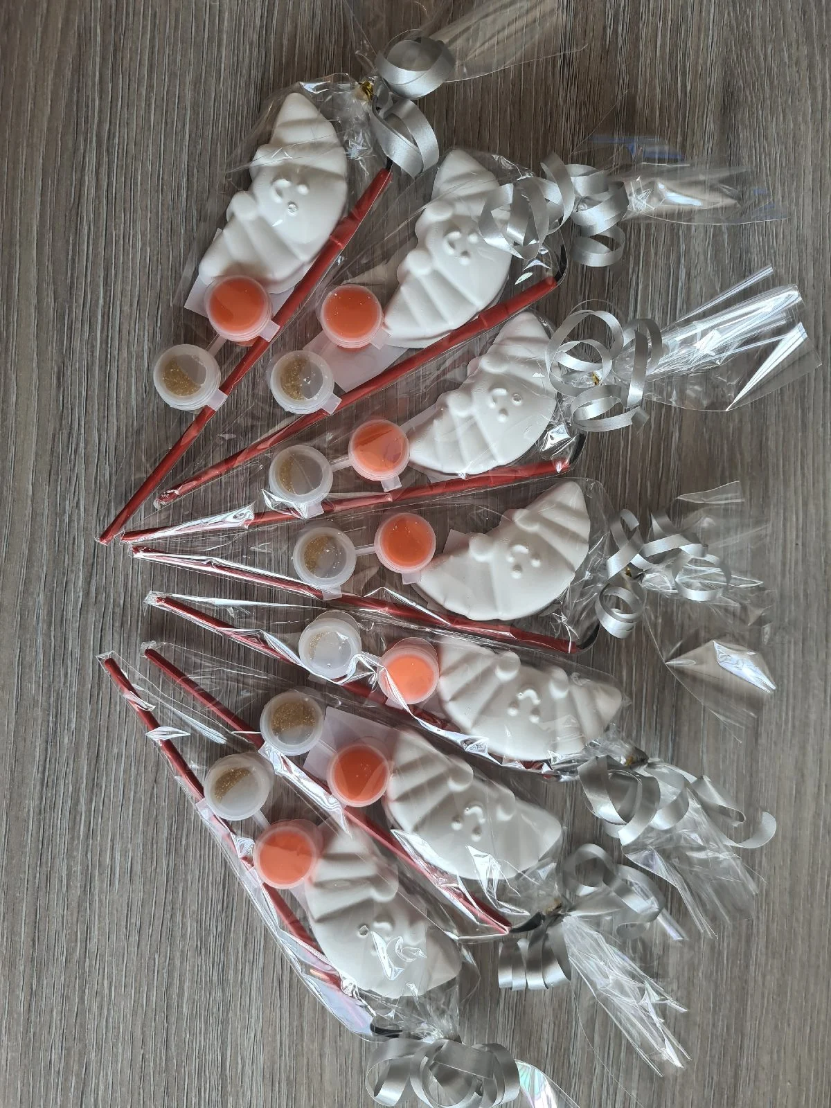 X10 Jelly cat croissant paint your own party bag fillers