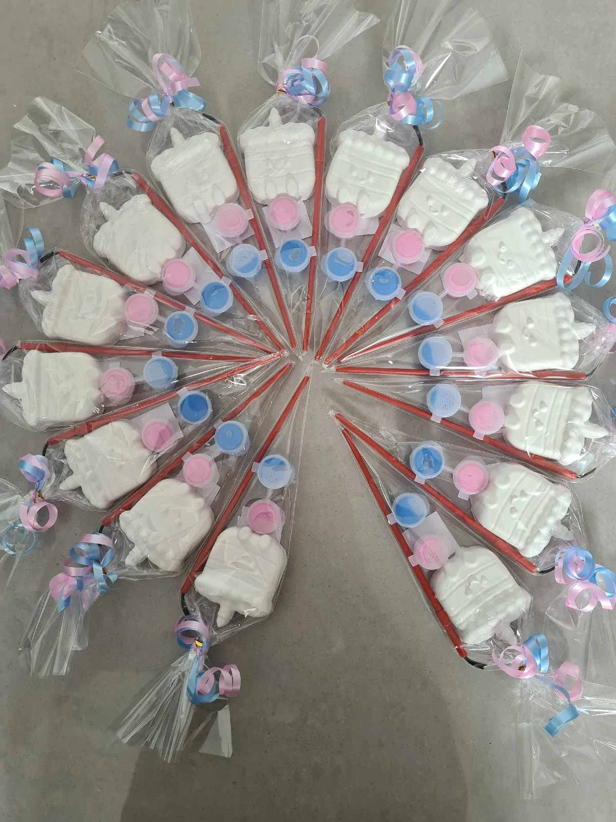 X10 jelly cat cake paint your own party bag fillers