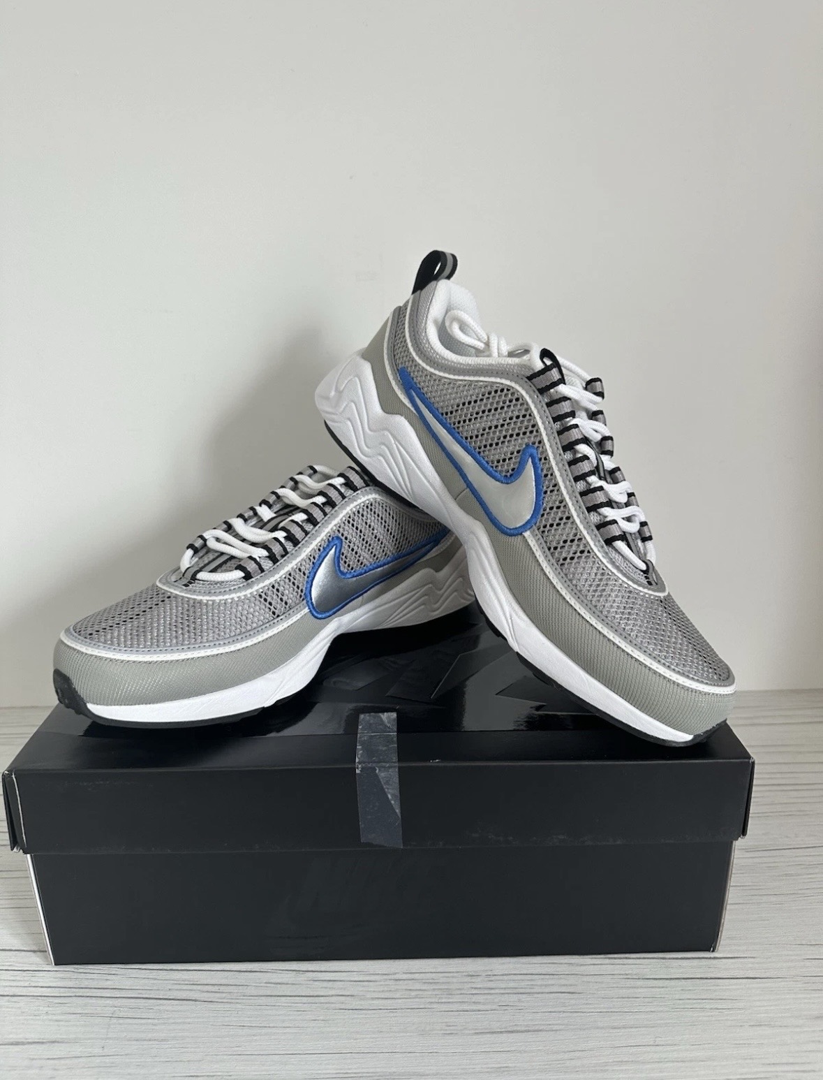 Nike Air Zoom Spiridon SP ‘Metallic Silver Signal Blue’ – HF9117-003 Size UK 7.5