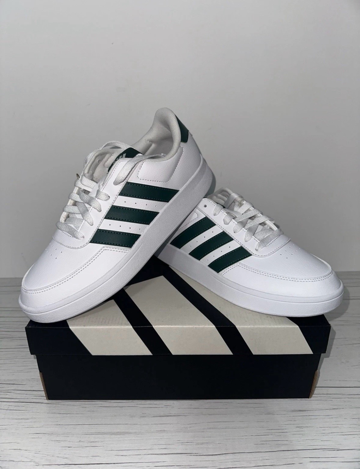 Adidas Breaknet 2.0 White Collegiate Green Mens UK 7.5 BNIB IG6885 Trainers
