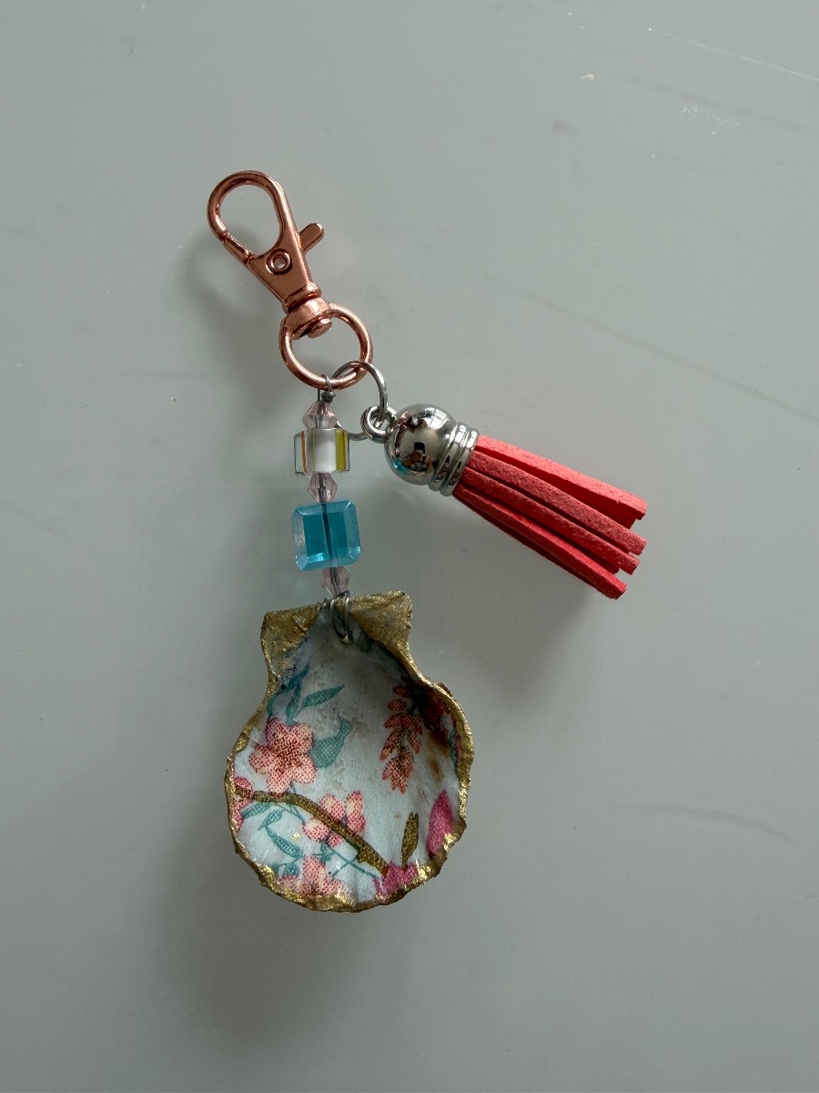 Floral Shell Keyring Multi-Colour Metal Split Ring & Lobster Clasp with Tassel