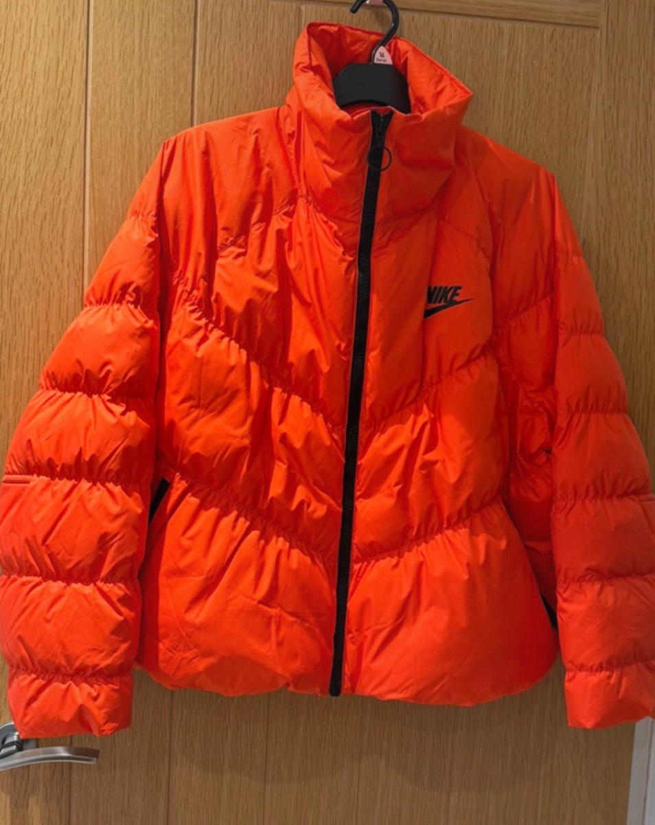 Nike Women’s Orange / Coral Puffer Jacket Full Zip Pockets Size L
