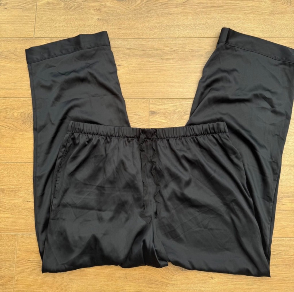 Victoria Secret Pyjamas Bottoms Size XL (16-18) New