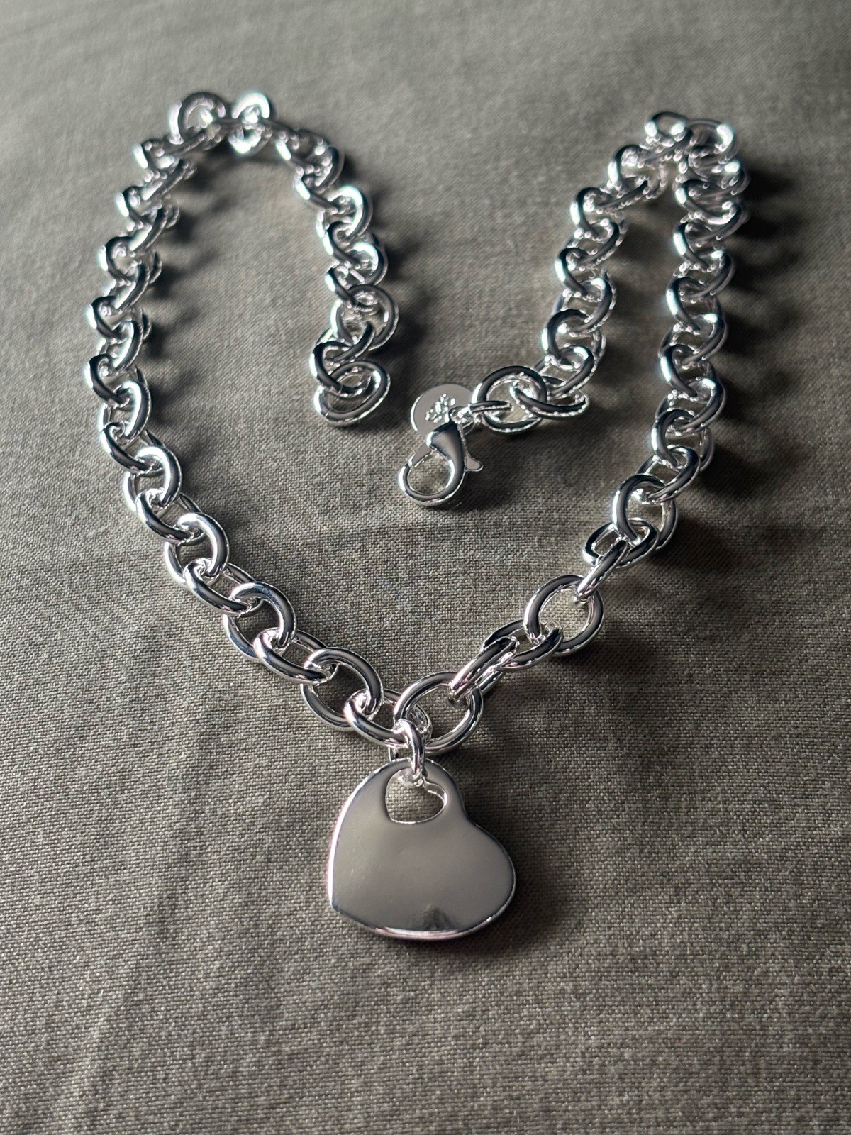 925 silver plated chunky heart necklace 45cm