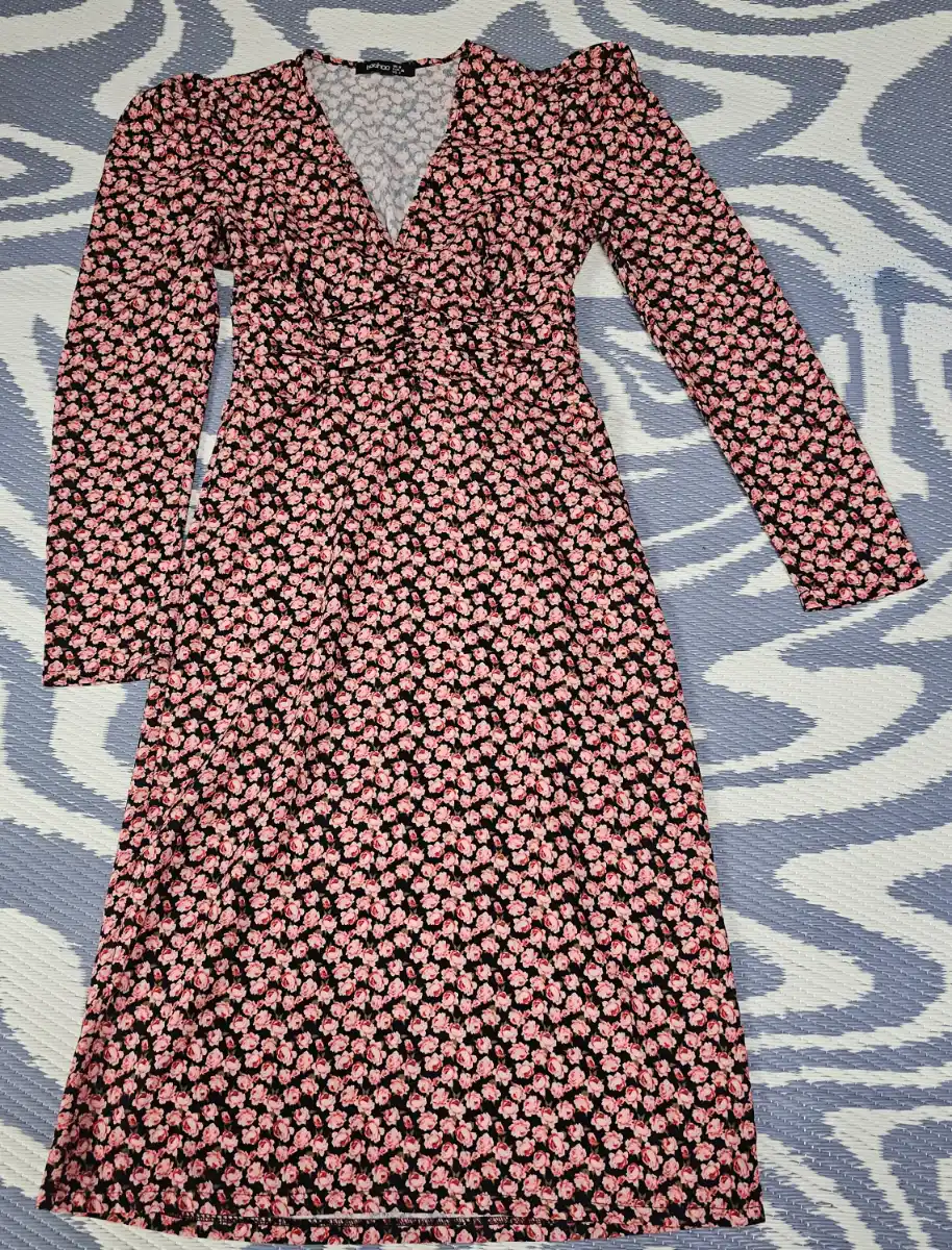 Boohoo Black & Pink Floral Ruched Midi Dress – UK 8