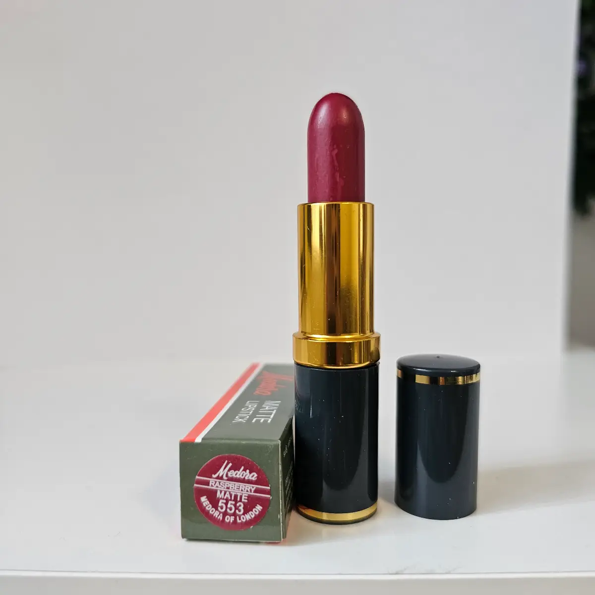 Medora Matte Lipstick shade 553