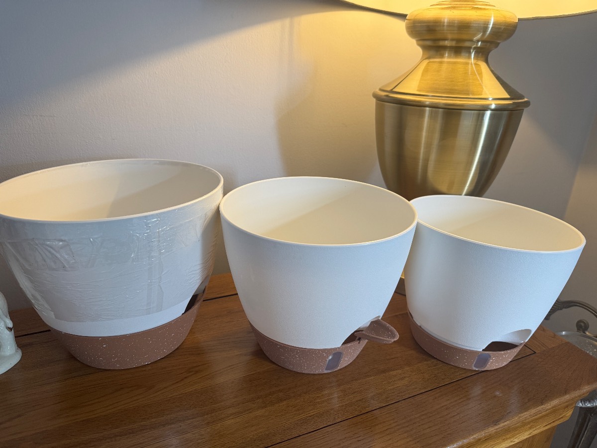 Set of 3 Self-Watering Plant Pots – White & Brown