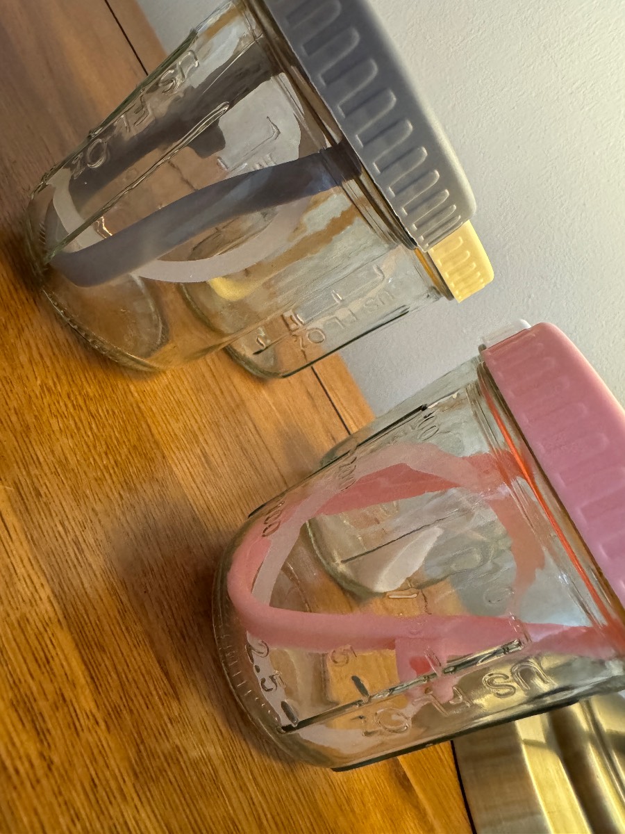 Set of 4 Glass Overnight Oats Jars with Lids, Spoons & Handles – 300ml