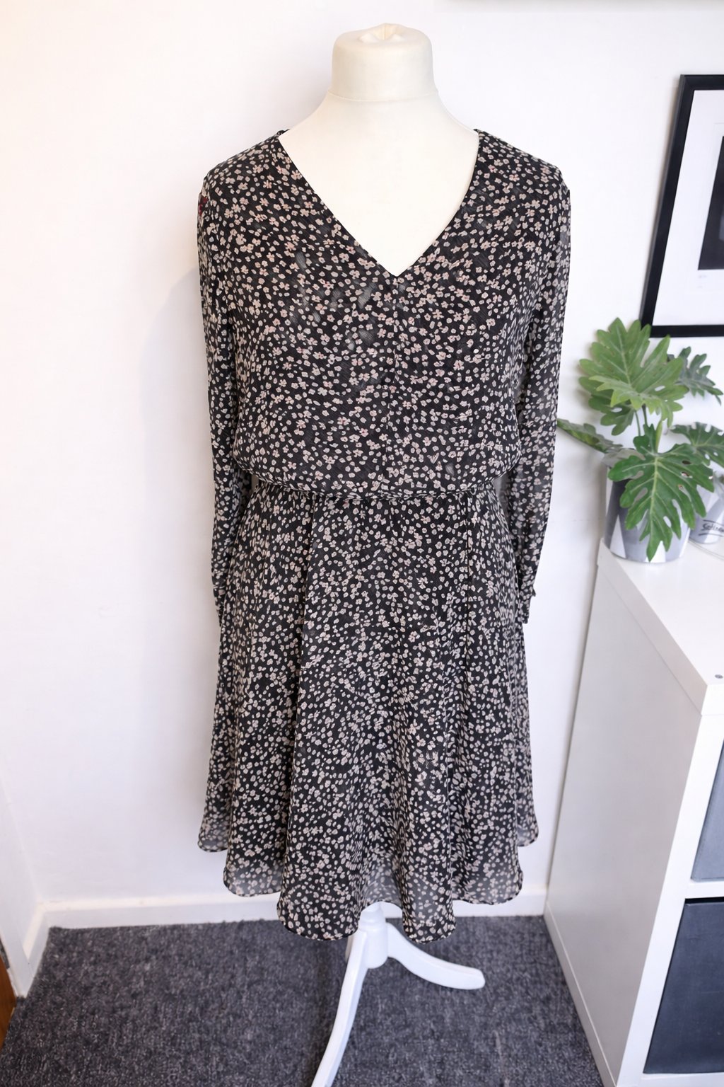 Hush Midi Dress Size 10 Boho Floral Embroidered Prairie Long Sleeved Summer