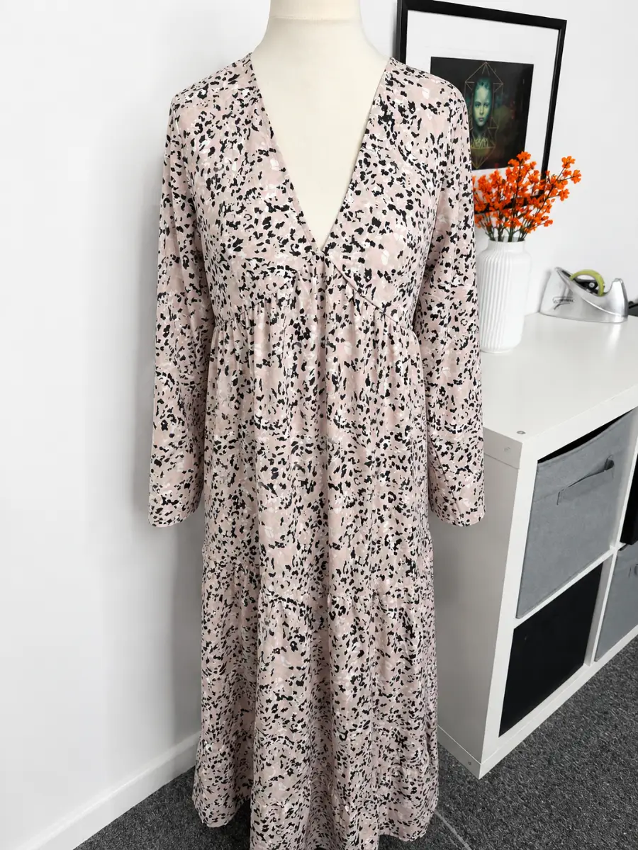 Pretty Lavish Summer Dress Size Medium 12 14  Animal Print Midi Pink Smock Floaty