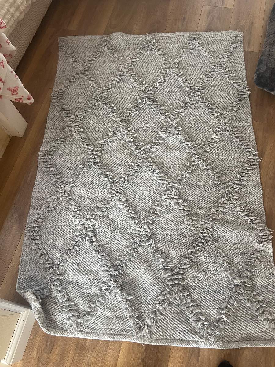 Grey Diamond Pattern Rug