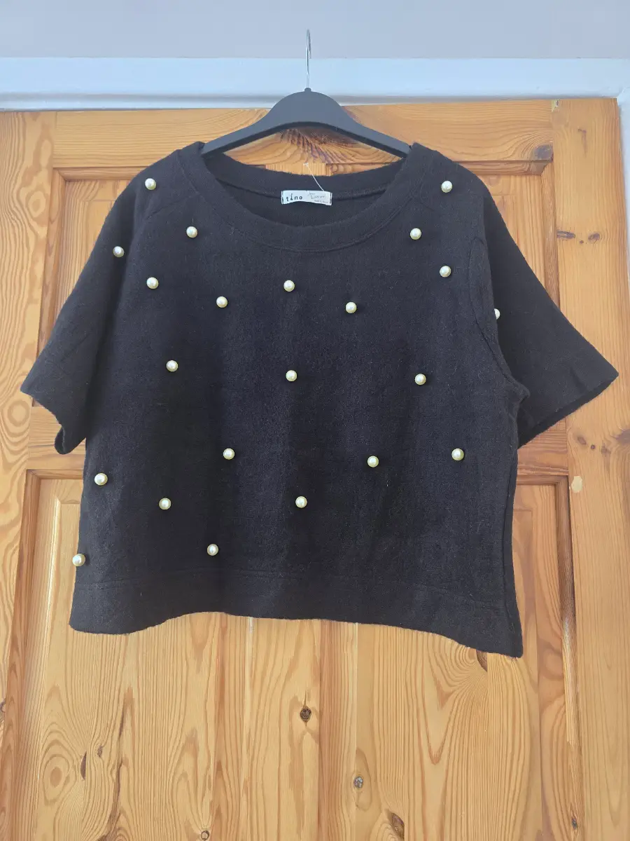 Tino Black Pearl Embellished Short Sleeve Knit Top | One Size