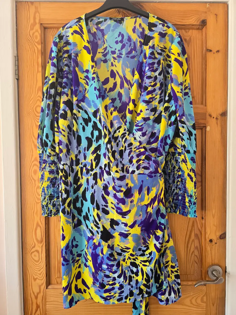 💛💜 Simply Be Bright Abstract Full Wrap Dress - Size 24 💙💛