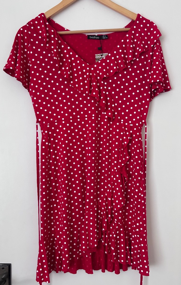 BNWT Boohoo Red Polka Dot Ruffle Wrap Tea Dress - Size 12