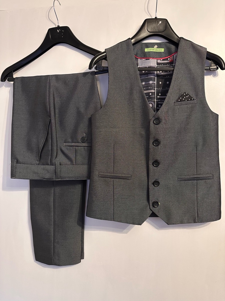 Boys suit next 11-12 years for wedding, party