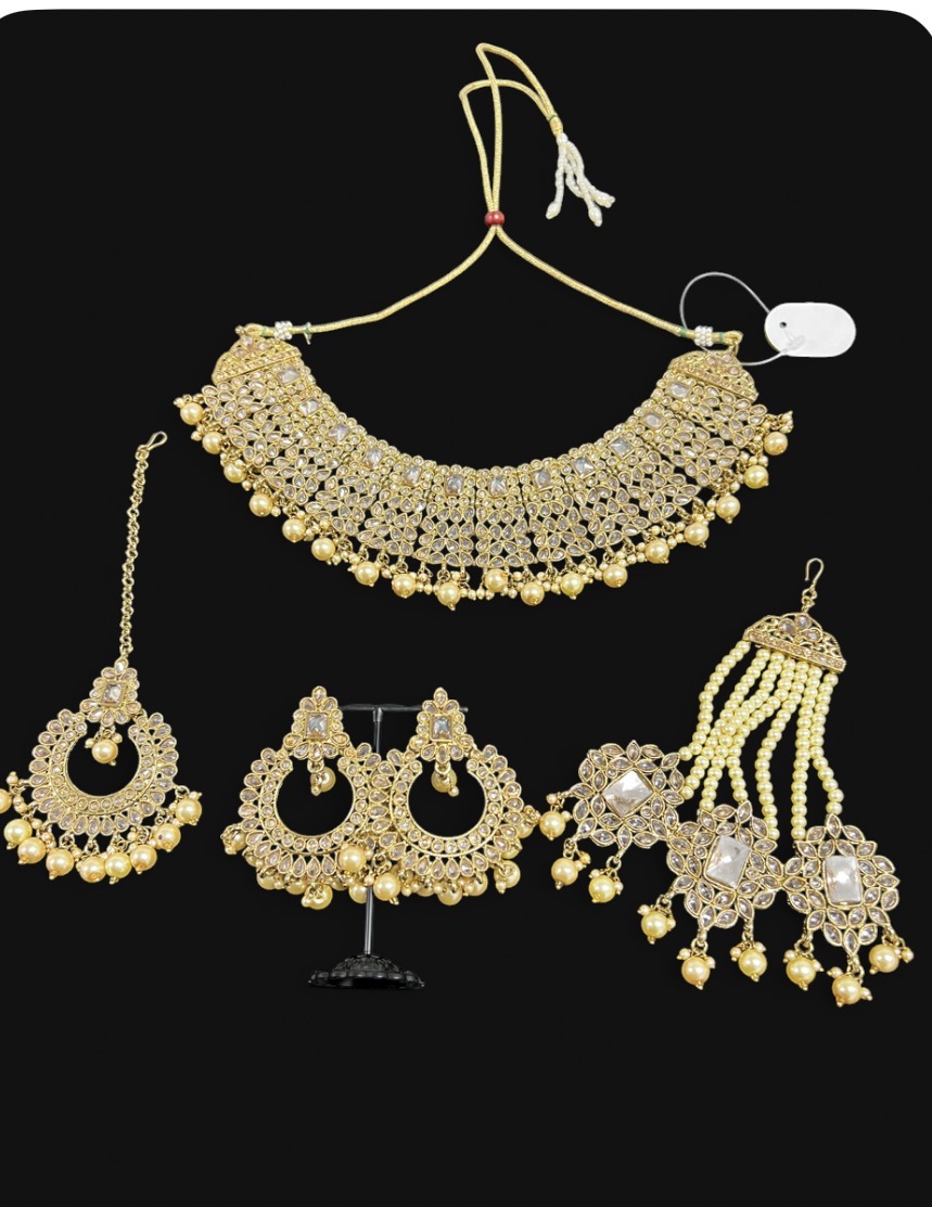 Indian jewellery set bridal jewellery set featuring necklace earrings tikka and passa