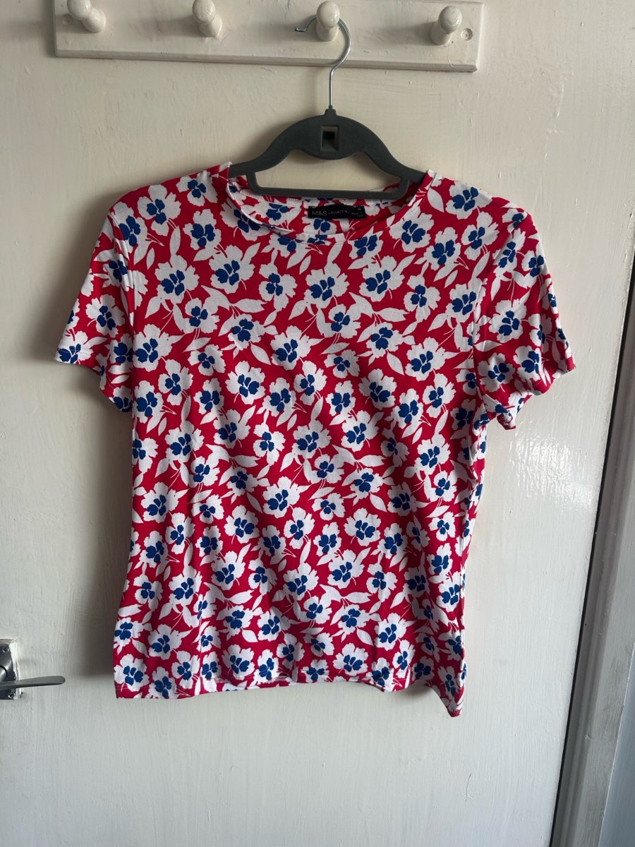 M&S Floral Crew Neck T-Shirt Size 14 | Coral Red White Blue Summer Top