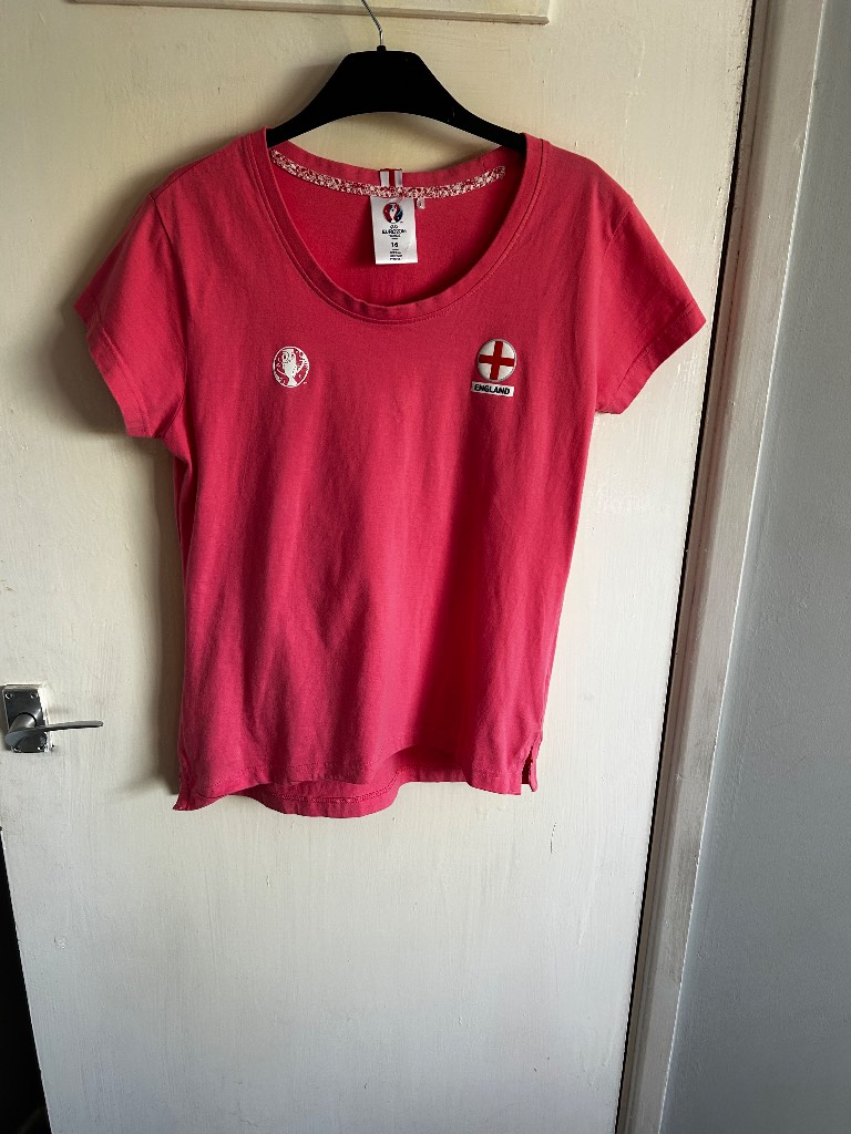 Official UEFA EURO 2016 France England Football T-Shirt Pink Women's Size 16 Short Sleeve Crew Neck