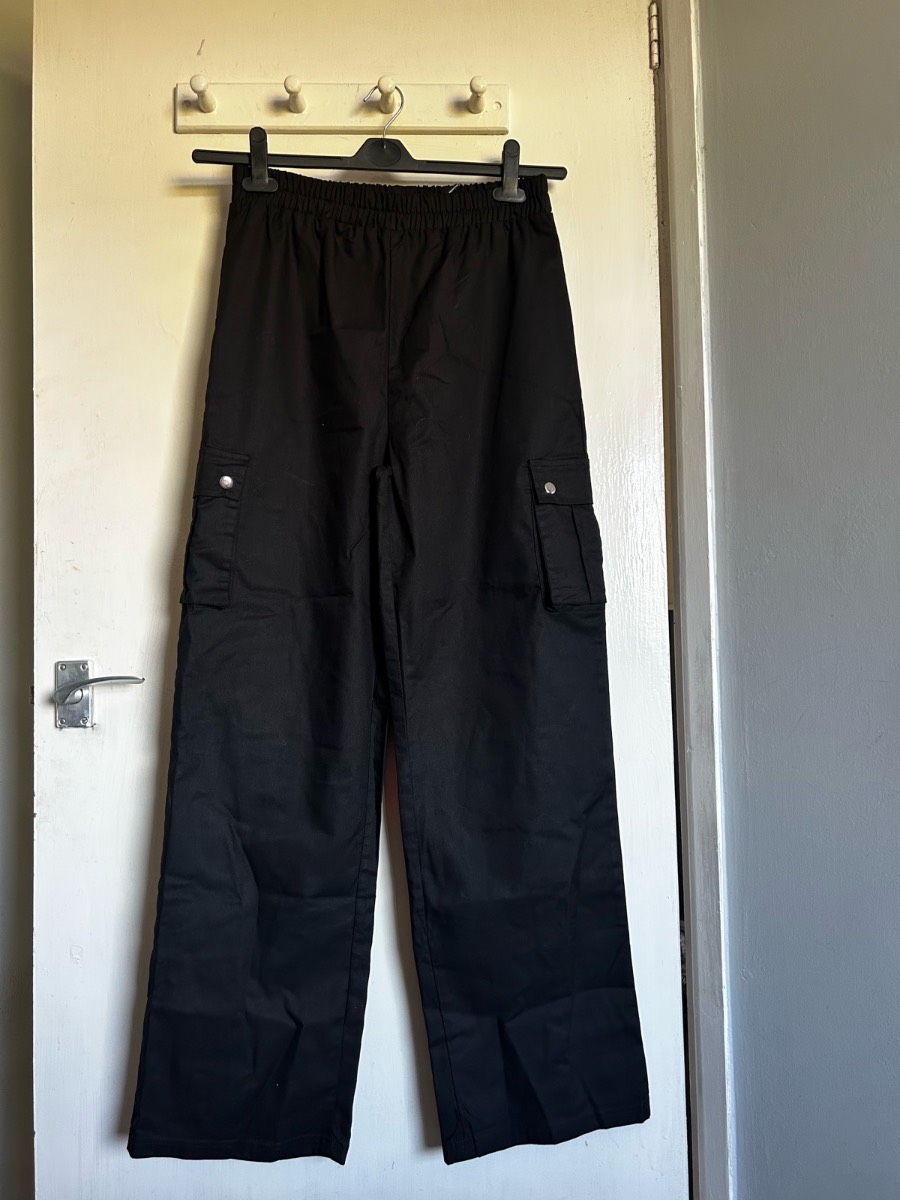 PrettyLittleThing Black Wide Leg Cargo Trousers Pants BNWT UK 8
