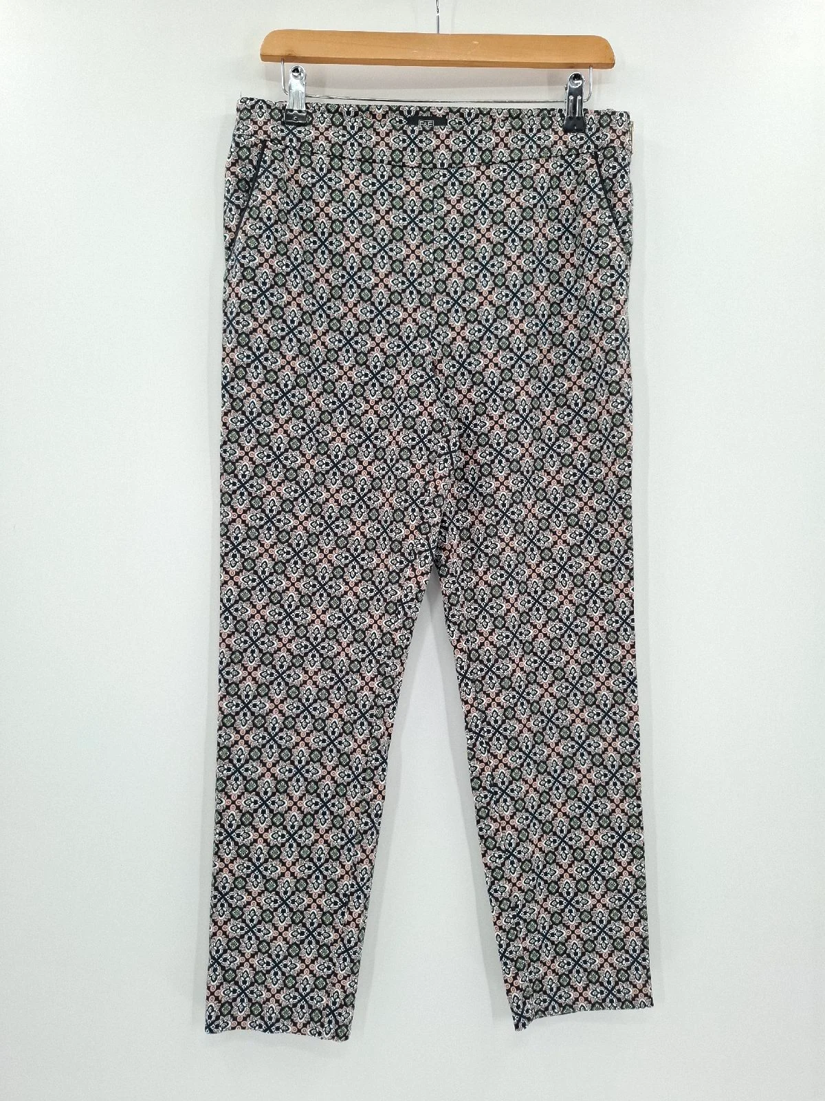 F&F Geometric Tile Print slim fit capri Trousers UK 12