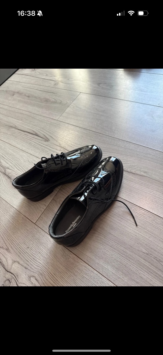 Formal shoes