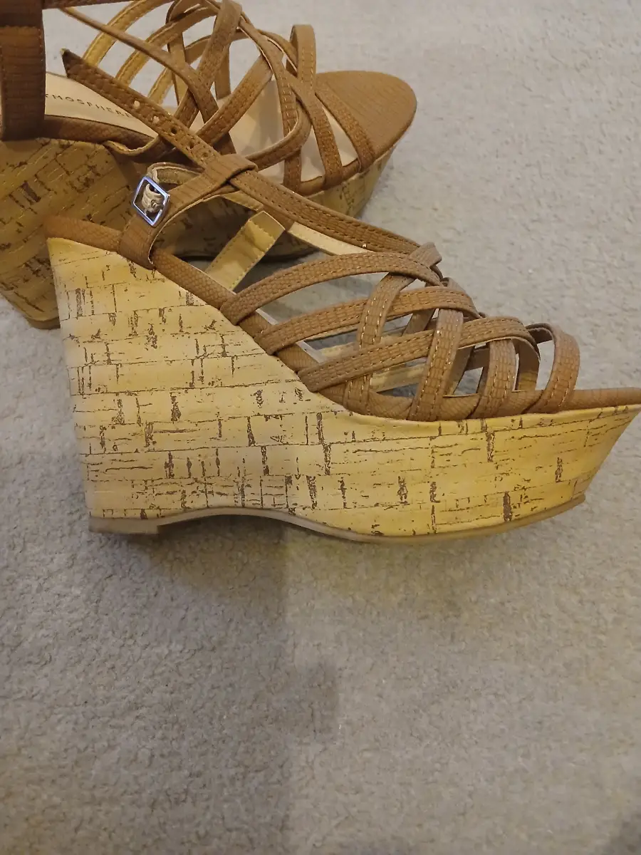 Tan wedges