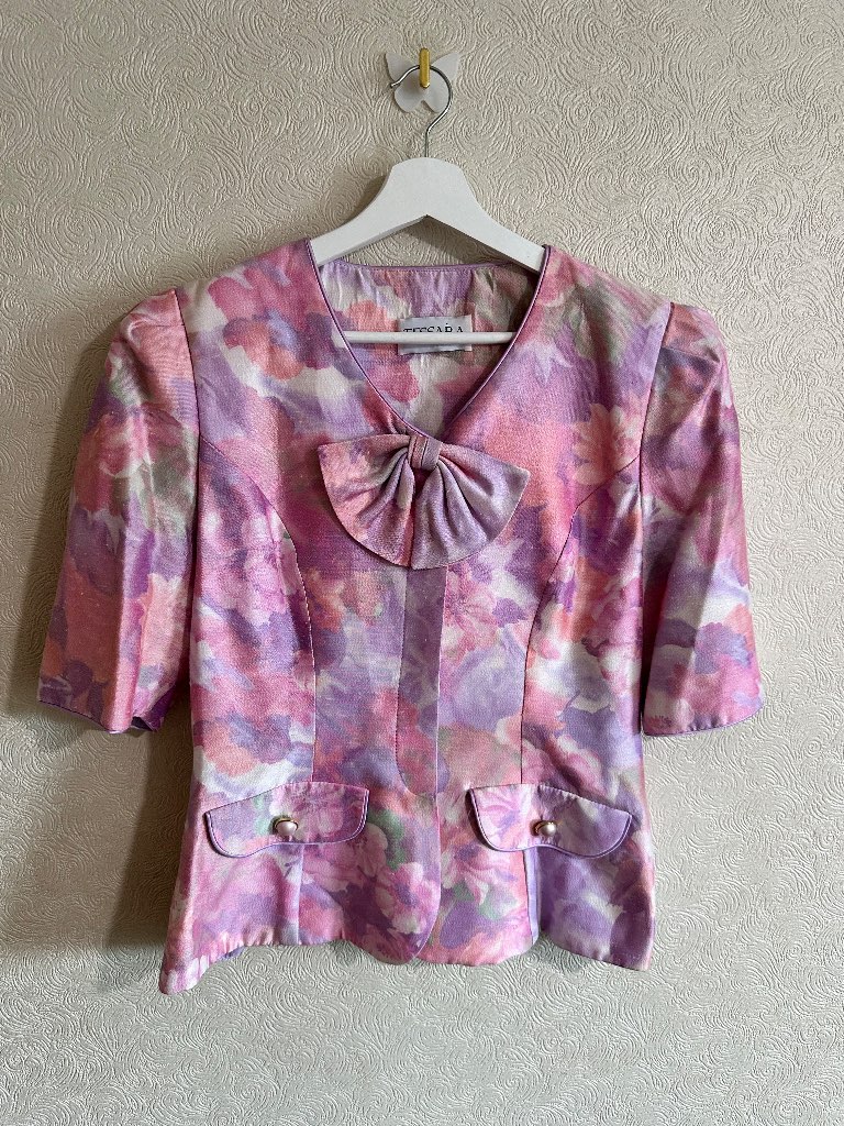 Beautiful Tessara London vintage pastel watercolour blazer size 12-14