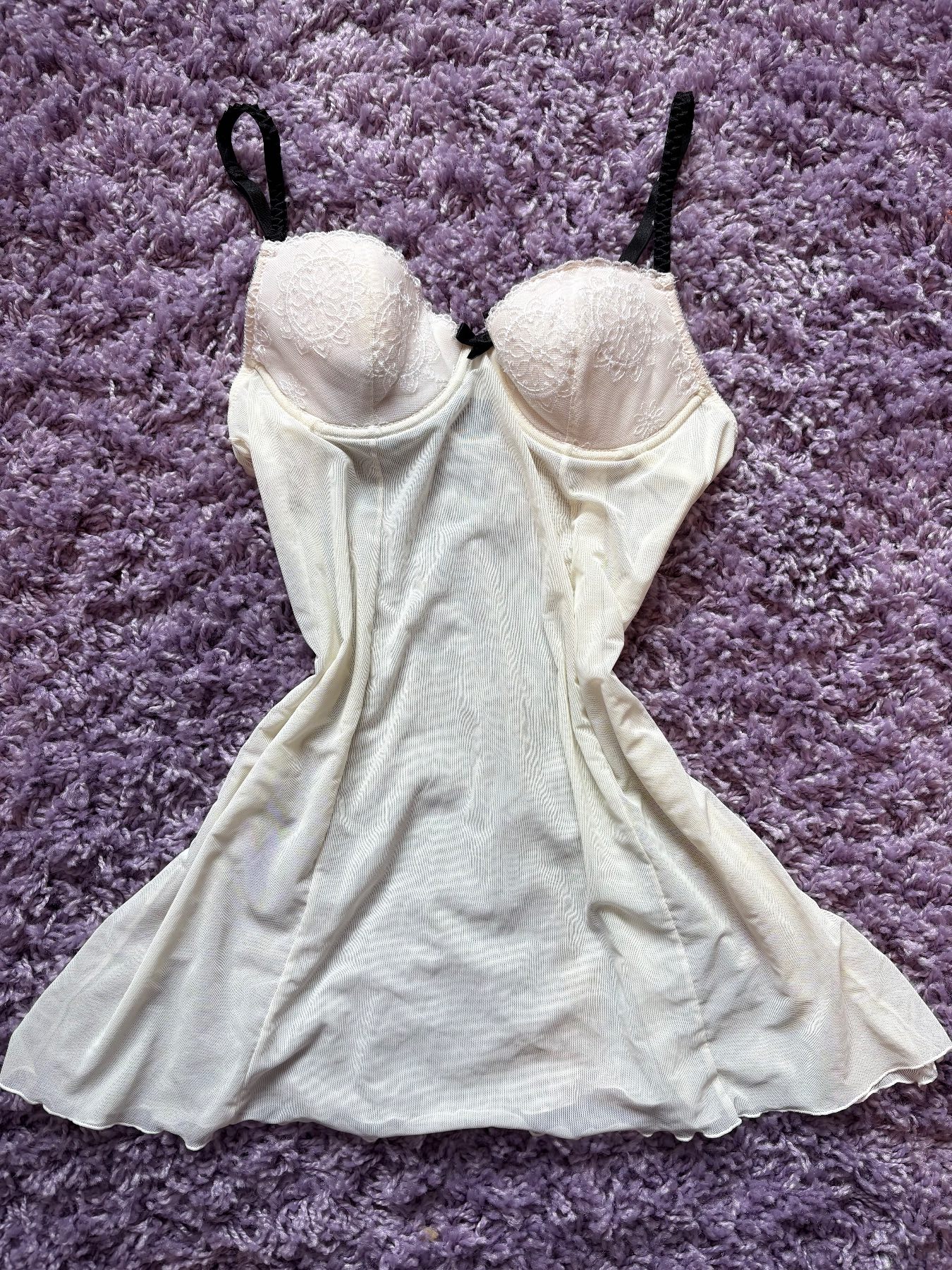 Cream, lace trimmed, sheer mesh, bow detail, chemise, cami top
