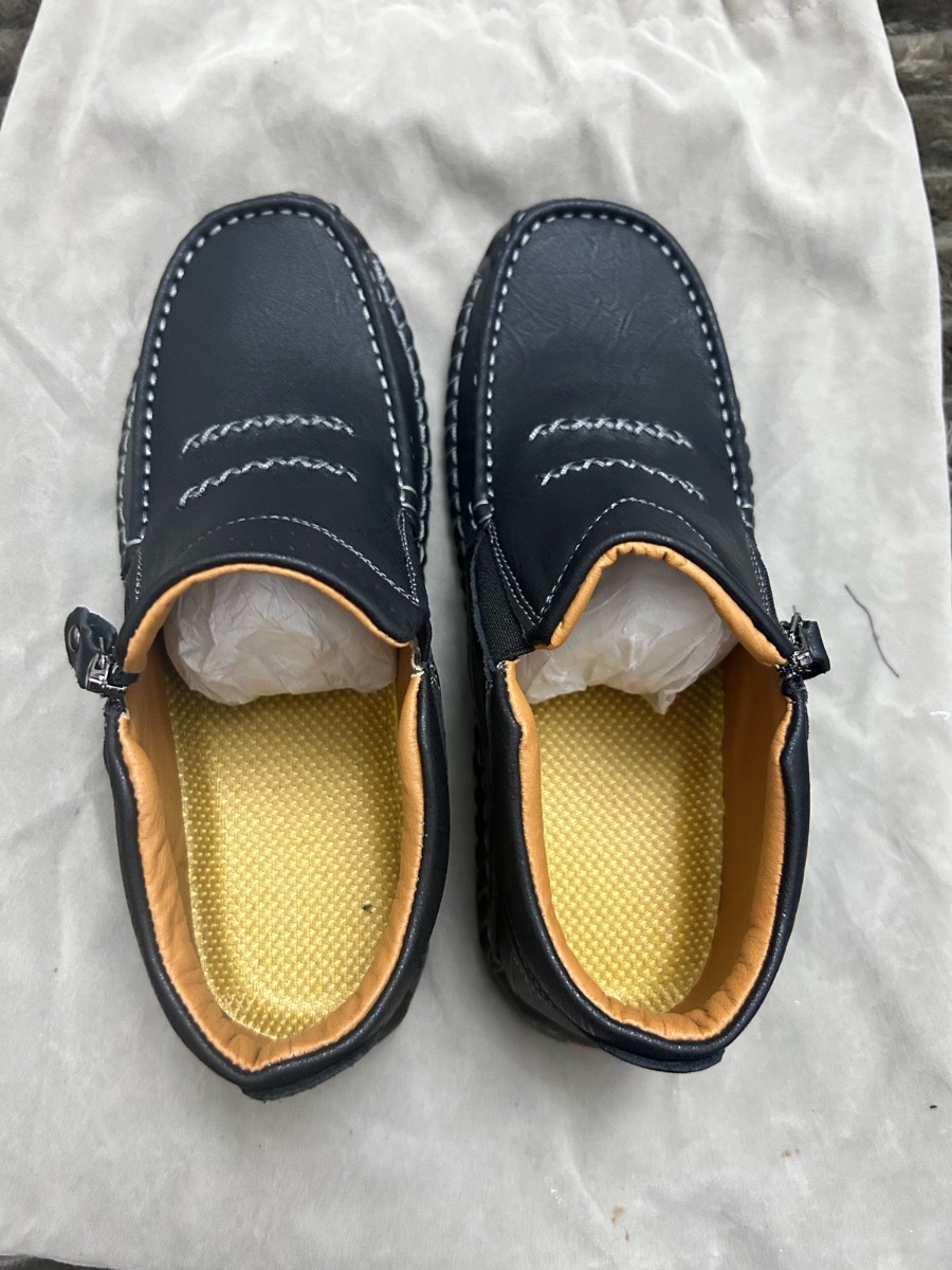 Amzone Man Loafers