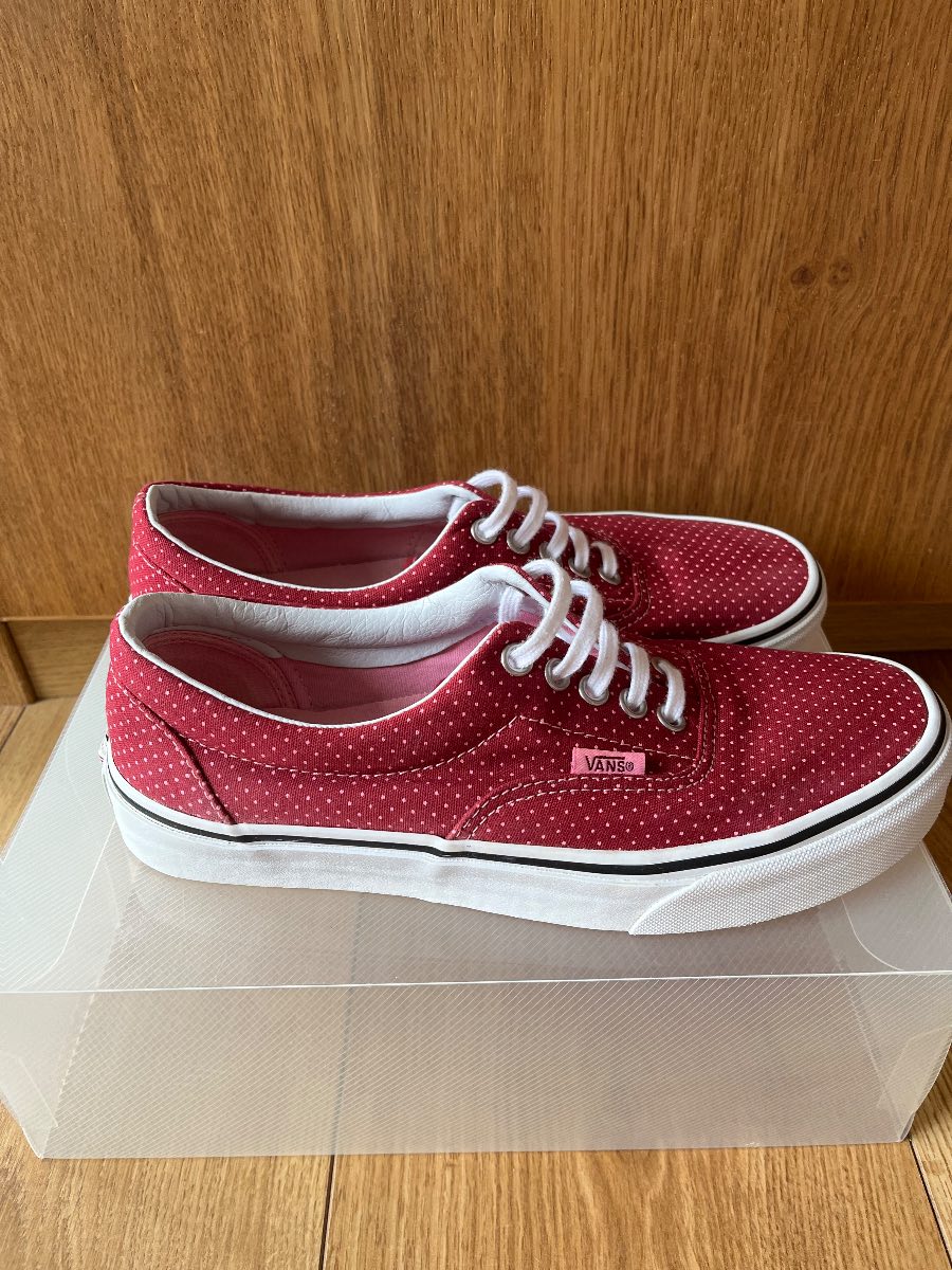 Vans Era Canvas Trainers – Red/White Polka Dot – Unisex – Excellent Condition