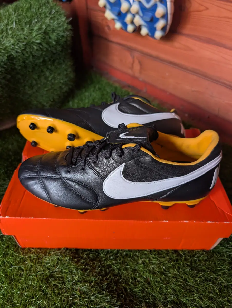 Nike Premier 1994 FG in Size 8.5 Brand New unworn Nike 2020 Re-Release