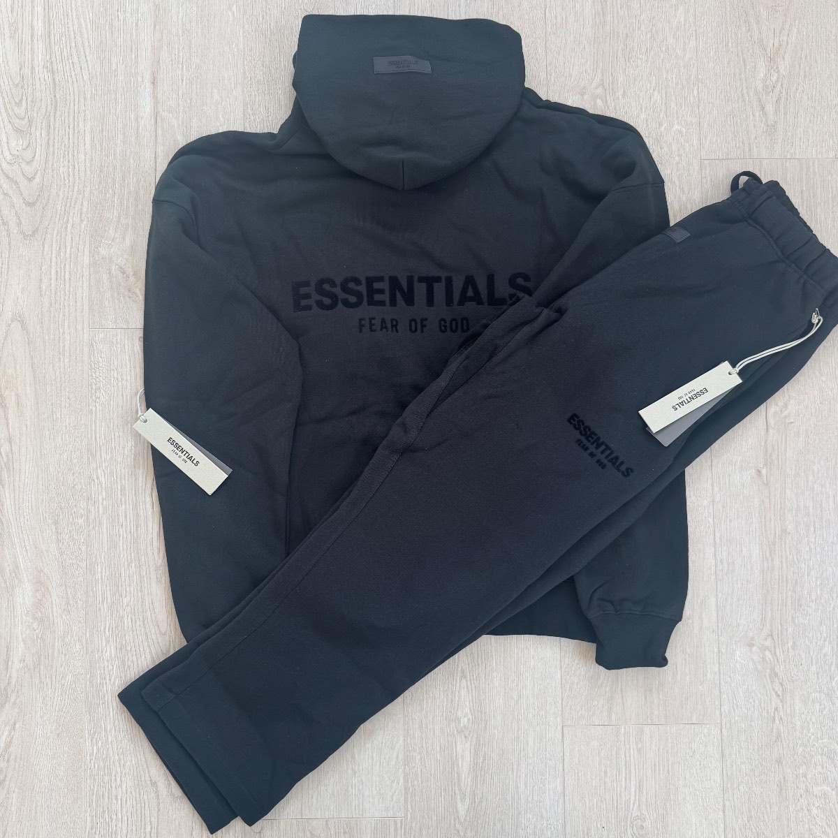 Essentials Fear Of God Tracksuit Medium Relaxed Black Sweatpants And Hoodie Set