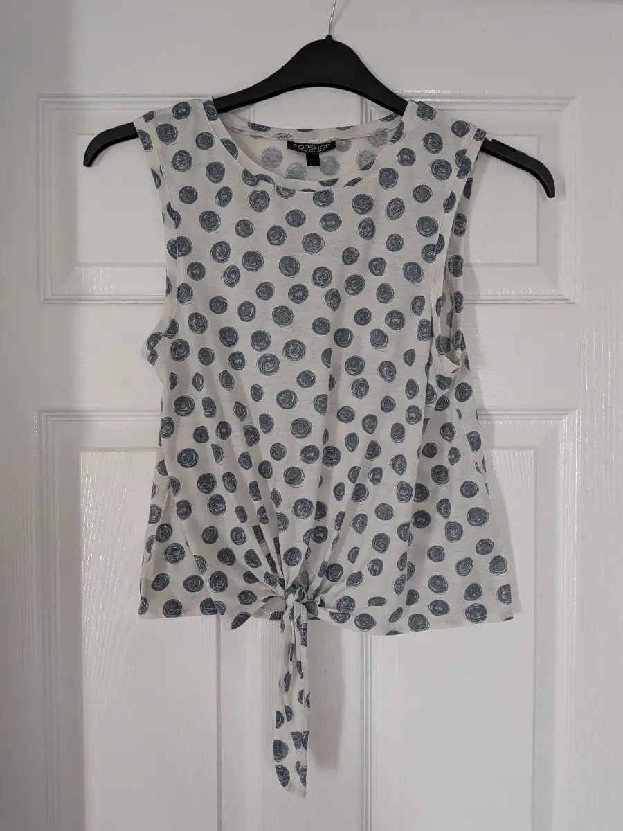 Topshop Size 10 White & Blue Polka Dot Tie-Front Sleeveless cropped top Boho summer