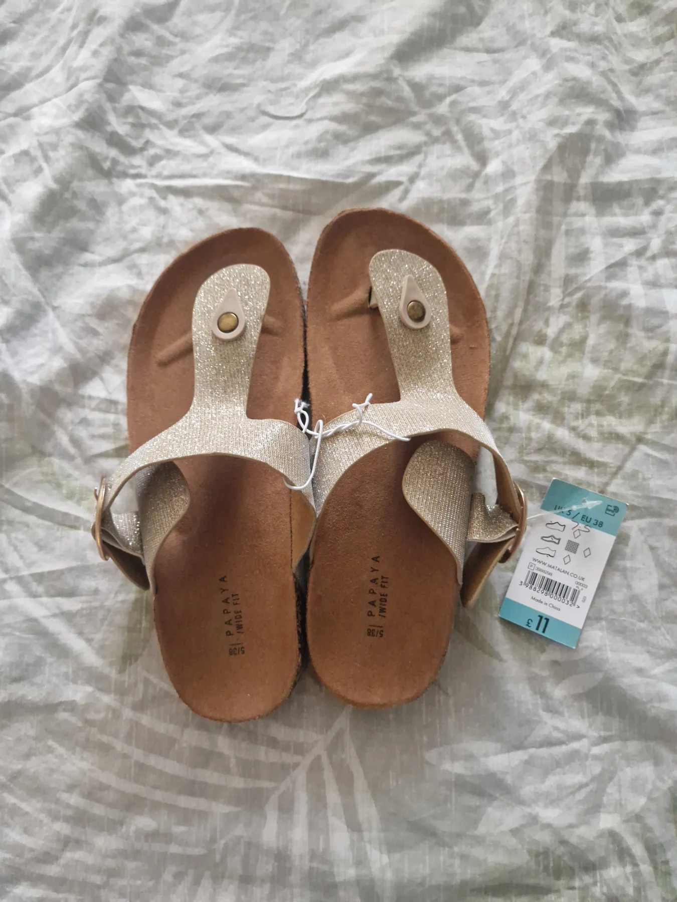 New summer sandals size 5