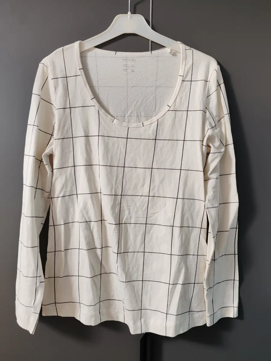Esmara cream & black windowpane check long sleeve top - size L (18-20 UK)