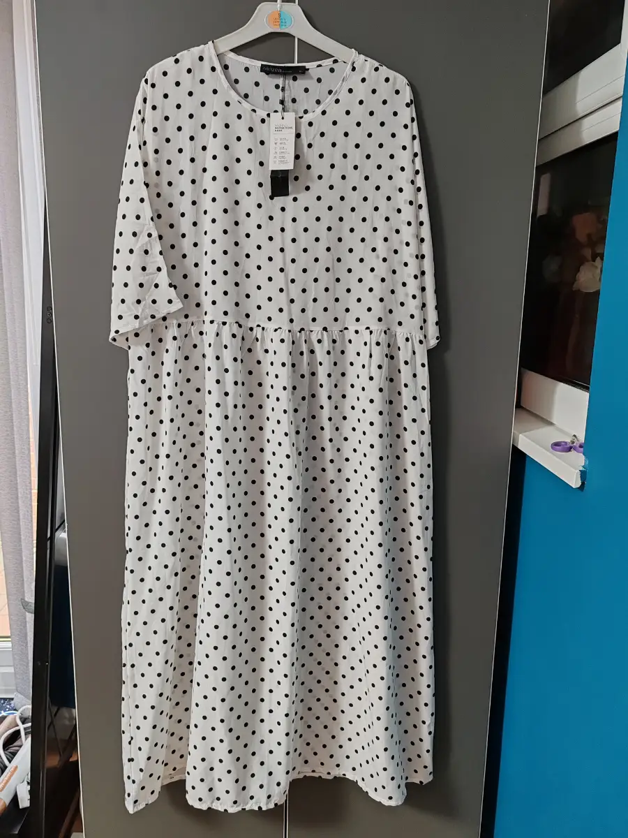 Zanzea white & black polka dot smock dress - size XL