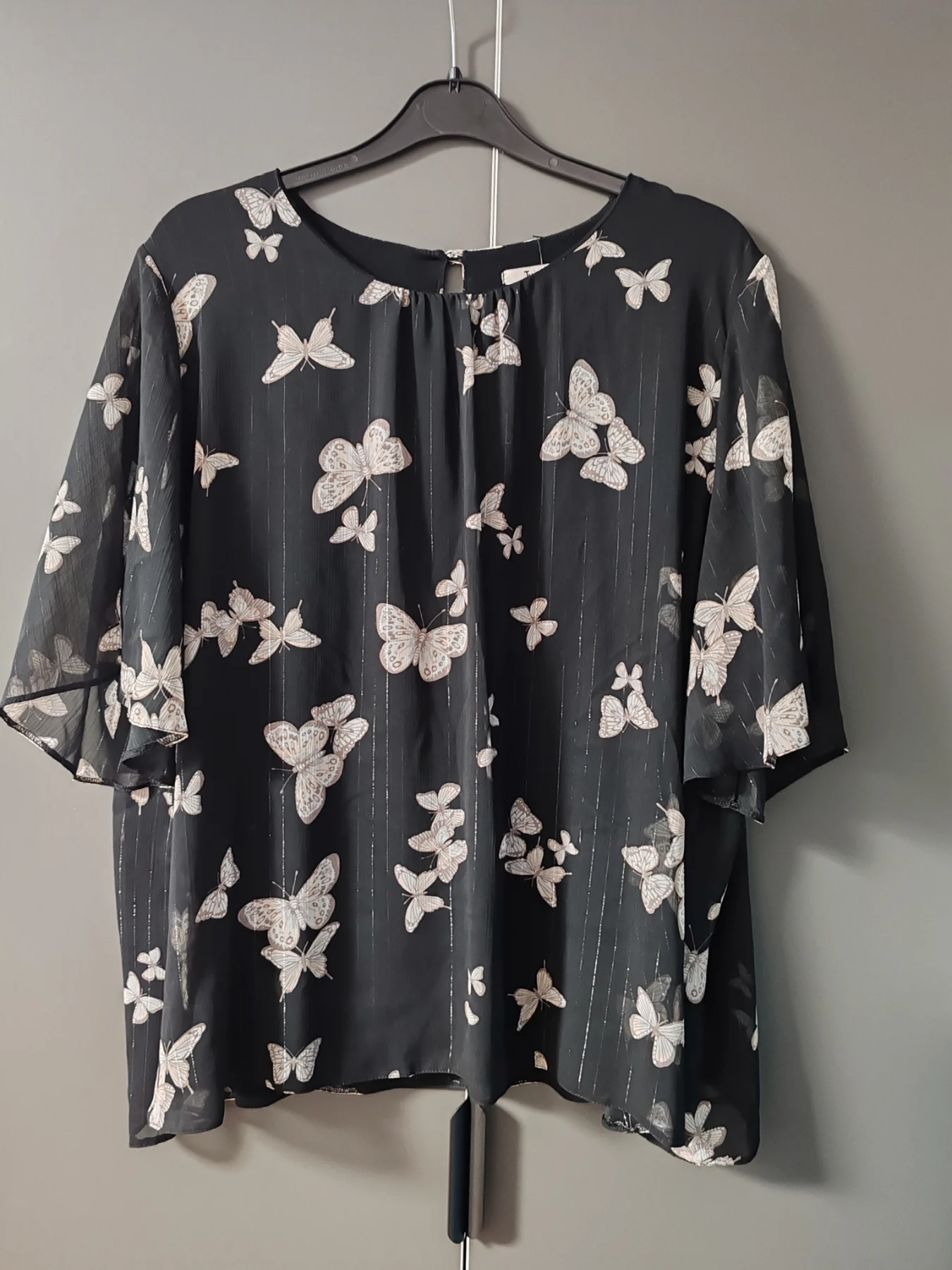 Tu woman black butterfly print blouse – silver sparkle – Size 20