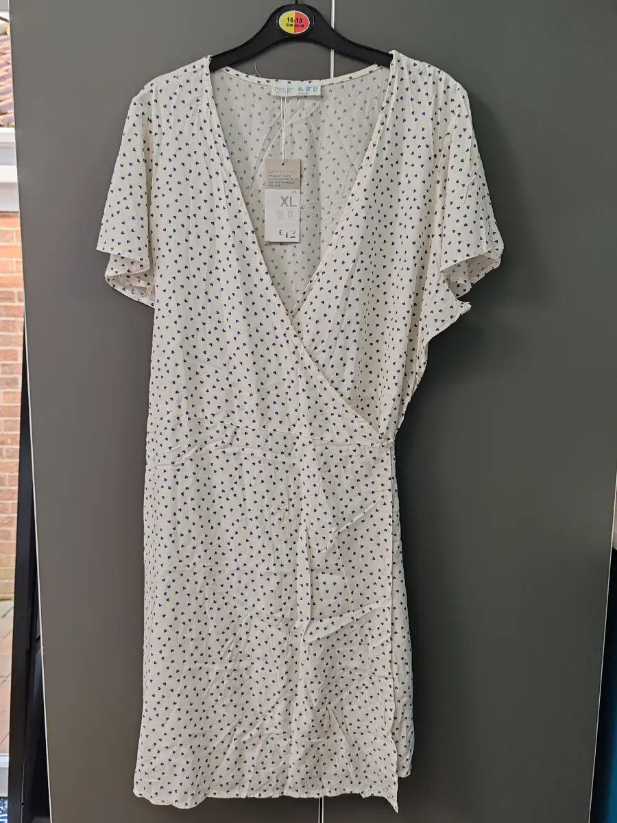 Primark summer dress - white & blue heart pattern - size XL (18-20)