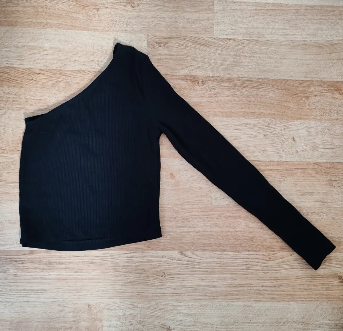NA-KD black ribbed one shoulder crop top - size S