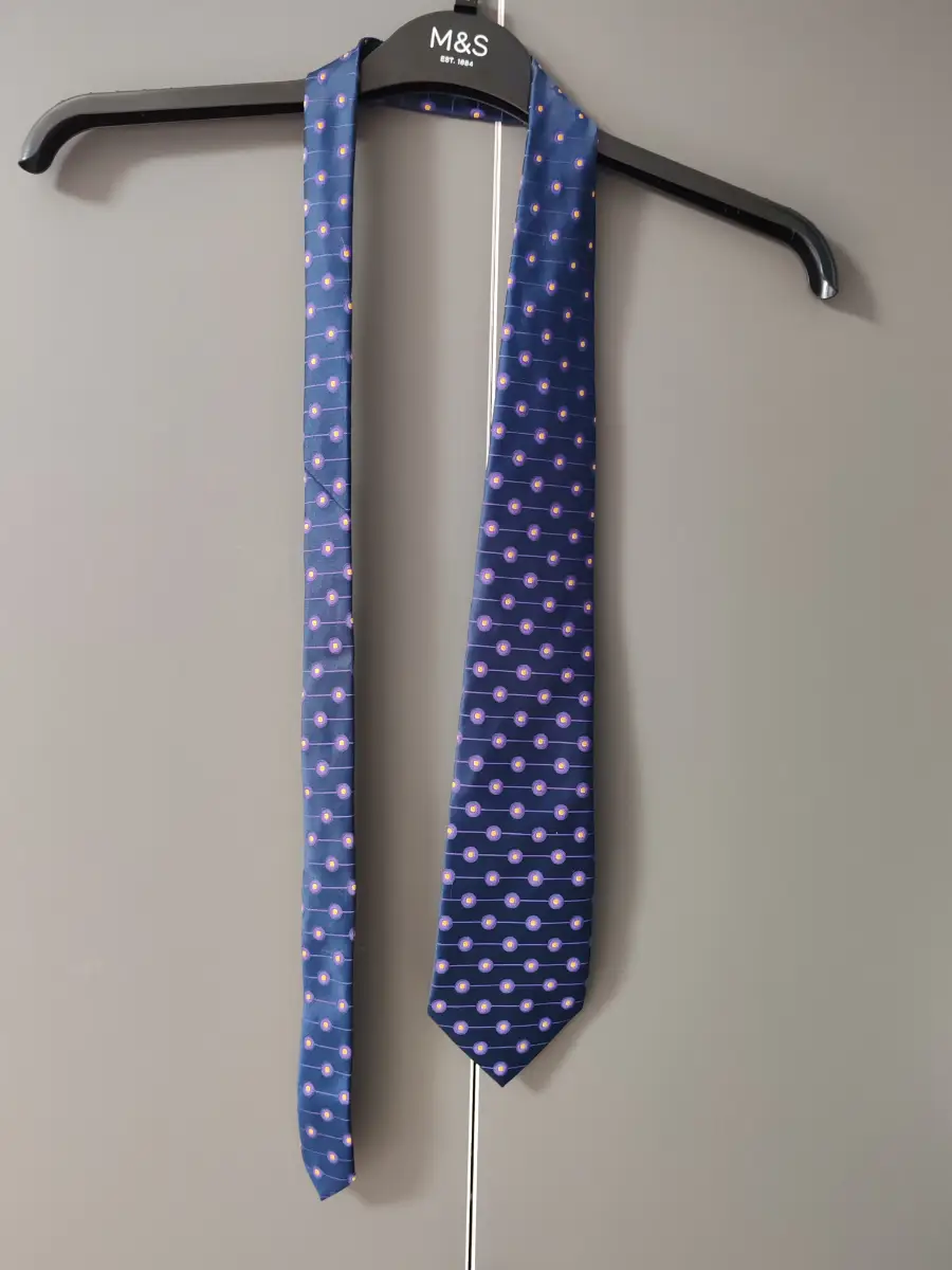 F•M Exclusive Neckwear Navy Blue Geometric Pattern Polyester Tie